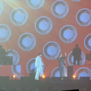 Boy Trai Bhumiratna Instagram - เป็นค่ำคืนดีๆ และความสุข เห็นความรักในบทเพลง เห็นความตั้งใจอันเปี่ยมล้น และผู้คนที่รักเขามารวมกันอยู่ที่นี่ และแน่นอน คงเป็นอีกวันที่เขาหล่อที่สุดในงาน ยินดีด้วยนะครับคุณว่าน 
#ลองไทม์โนคอน 
#Soloist5 #20ปีเต็มที่สิวะ
