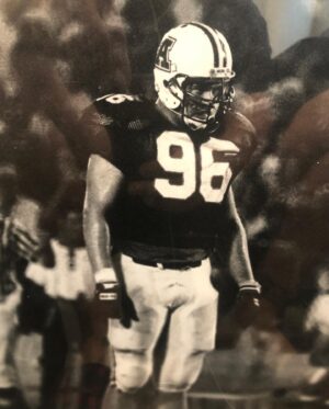 Brad William Henke Instagram - This picture here let me tell you, I took this rookie year with MTV VJ, @downtownjuliebrown, and I was doing well on special-teams and sometimes as a pass rusher, so it was cool to be acknowledged.

Since I was eight years old, I worked just about every day to be a football player, and my family was so supportive. As I got older, I realized it's really about the support you get from the people around you, my grandpa welded me a leg press, and my dad picked up a blocking sled that they were giving away at the high school, and I used those every day. 

It’s funny because when I went to the Super Bowl , I was like, “this is it” ?- I have been working all my life, and I didn’t feel like I thought it would feel- I thought it would feel like when I walk onto a movie set or TV set like the most exciting thing in my life, but it didn’t. 

It wasn't until later that I realized acting was my true passion,  but ill always love football because it made way for me to get a college education and taught me discipline, handling disappointment, working through everything, and taking criticism.  Football helped me then, and the lessons I learned still help me. So I thank God that that point in my life has led me to acting, which is the biggest gift of all. 

Let's go, Tom! Bring one home!