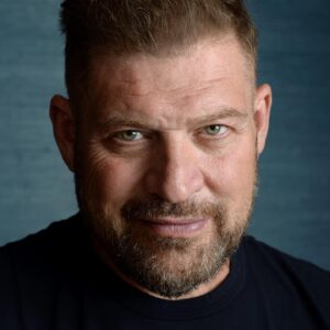 Brad William Henke Instagram - FEELING 💯- many Have been asking for a health update. I am recovered and feeling better than I have in 15 years.  No more follow ups - I’m swimming, biking , took new pictures , got a new dog and I’m shooting a movie right now - so life is good - Thank you for your well wishes🙏🏽