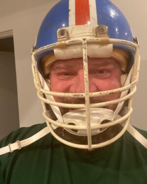 Brad William Henke Instagram - This picture here let me tell you, I took this rookie year with MTV VJ, @downtownjuliebrown, and I was doing well on special-teams and sometimes as a pass rusher, so it was cool to be acknowledged.

Since I was eight years old, I worked just about every day to be a football player, and my family was so supportive. As I got older, I realized it's really about the support you get from the people around you, my grandpa welded me a leg press, and my dad picked up a blocking sled that they were giving away at the high school, and I used those every day. 

It’s funny because when I went to the Super Bowl , I was like, “this is it” ?- I have been working all my life, and I didn’t feel like I thought it would feel- I thought it would feel like when I walk onto a movie set or TV set like the most exciting thing in my life, but it didn’t. 

It wasn't until later that I realized acting was my true passion,  but ill always love football because it made way for me to get a college education and taught me discipline, handling disappointment, working through everything, and taking criticism.  Football helped me then, and the lessons I learned still help me. So I thank God that that point in my life has led me to acting, which is the biggest gift of all. 

Let's go, Tom! Bring one home!