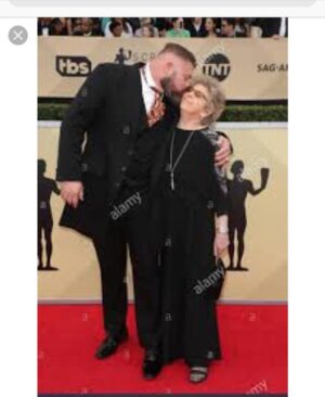 Brad William Henke Instagram - My mom at SAG AWARDS. ❤️. She loved it - she said “hey, 👀 look!  Everyone Loves Raymond is here!” ❤️