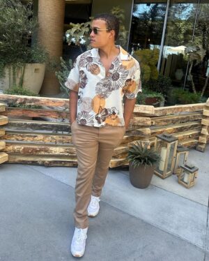 Bradley Constant Instagram - Hóla