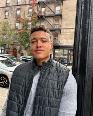Bradley Constant Instagram - Hey 2024, 
One day I hope I can come back to NYC and host SNL. 
This city always inspired me. I lived here as a teenager and I had big dreams then that are still manifesting and coming to life. Walking down the city blocks and seeing everyone’s story unfold as we pass each other by. Hard workers and dreamers. Proud to have the spirit of this city as part of my DNA. I hope everyone goes after what they’ve dreamed for and gets it this year. Let’s go! 🗽