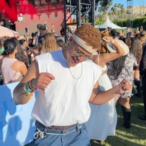 Bradley Constant Instagram - LUDA!! 💪🏽👊🏽 @revolve #revolvefestival