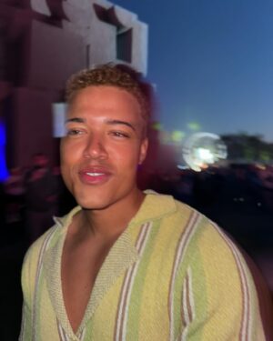 Bradley Constant Instagram - Seeing Tems, T-Pain and Ludarcis live was a highlight of the weekend 🤙🏽 Feeling inspired by all the incredible artists reaching their dreams and killin it.