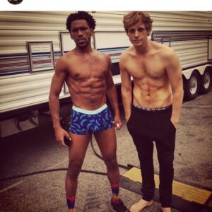 Brandon Mychal Smith Instagram - The energy in LA’a been off , but the #Marathon continues so here we go .... tonight’s the series finale of @youretheworstfxx . Collectively we made TV people really loved . Crazy as it sounds sometimes that’s more than enough ❤️
