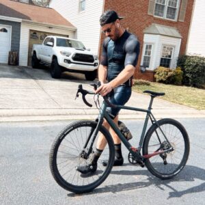 Brandon Quinn Instagram - I heard a quote once regarding how difficult cycling can be, “I don’t have to do it but I get to do it”. 

I 💙cycling. I’m new to it but I really love it. It’s hard and it’s challenging and to my surprise, that’s one of the main reasons I love it. 

I’ve never loved cardio exercise. I hate it actually - especially running. 
However as I get older, I find the need for it more and more both physically and mentally. 

I think about that quote every single time I clip in. It’s a privilege to be able to push my body and mind and it’s something that has come to have a whole new meaning for me over the past 8 months and I don’t plan on letting up. 

Now get out and ride!! @vaastbikes @crankbrothers #ridevaast #crankbrothers #teamrivs🏴‍☠️