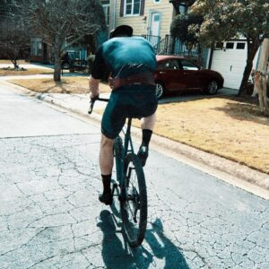 Brandon Quinn Instagram - I heard a quote once regarding how difficult cycling can be, “I don’t have to do it but I get to do it”. 

I 💙cycling. I’m new to it but I really love it. It’s hard and it’s challenging and to my surprise, that’s one of the main reasons I love it. 

I’ve never loved cardio exercise. I hate it actually - especially running. 
However as I get older, I find the need for it more and more both physically and mentally. 

I think about that quote every single time I clip in. It’s a privilege to be able to push my body and mind and it’s something that has come to have a whole new meaning for me over the past 8 months and I don’t plan on letting up. 

Now get out and ride!! @vaastbikes @crankbrothers #ridevaast #crankbrothers #teamrivs🏴‍☠️