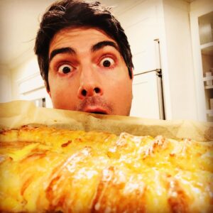 Brandon Routh Instagram - Living with a baker, you can have cake anytime—so this year I switched it up for my birthday (Friday) and asked for my favorite #GlutenFree pastry!!!🍴😁 #Peach
Thank you for all the very kind bday wishes over the weekend!
My only wish is that, if you’re a US citizen, please exercise your right to vote!
Or even be a hero & volunteer to become a poll worker!
CC: @courtneyfordhere 👩🏻‍🍳