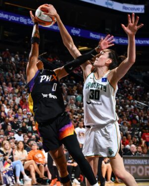 Breanna Stewart Instagram - W🎂