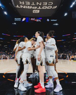 Breanna Stewart Instagram - W🎂