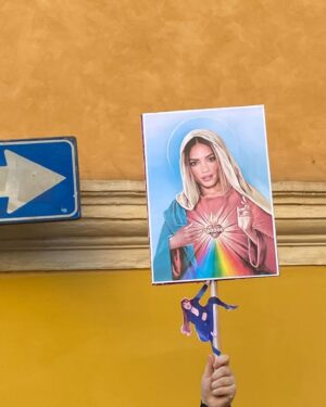 Brenda Lodigiani Instagram - Quanta meravigliosa froc*aggine🌈
Che bello esserci stata dall’inizio alla fine 
#romapride2024
