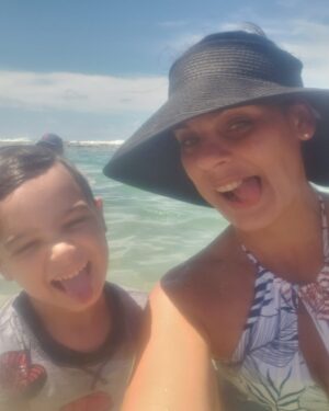 Brenda Robles Instagram - Ayer fue un dia maravilloso solo con mi nieto Zaid... Hoy estaré con 3 de ellos asi que terminaré de cama 🤣🤣🤣