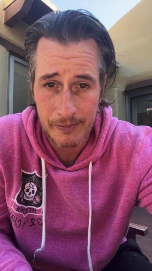 Brendan Fehr Instagram - Useless live…