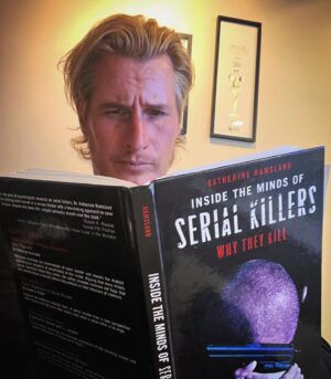 Brendan Fehr Instagram - A bit of light reading to do.
#StayTuned