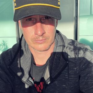 Brendan Fehr Instagram - The London sun says it’s morning. My Albuquerque brain says ‘Whatever you say, good chap.’