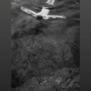 Brett Dalton Instagram - 🇪🇸👐🌊

@summer_scout
@sophkuller