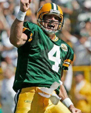 Brett Favre Instagram - Hard to believe it’s already been 8 years since my Hall of Fame induction. I thank God for the talent He gave me, my wife for being a strong support, and my teammates who deserve a lot of credit too. I wouldn’t have been inducted if it wasn’t for their dedication and tough play. 

Also, to all my fans — thank you for showing up with that #4 !