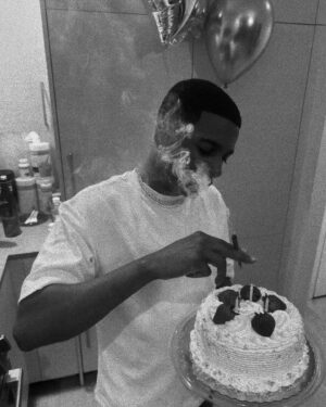 Brett Gray Instagram - I know it’s been a week, and yall know I ain’t been really on my social media like that lately, but thank you all so much for all the birthday wishes. Here’s to another year of blessings. I’m surrounded by sooo much love and support and although I know that daily, a birthday is such a nice reminder. Thank you all for being here with me 🙏🏾❤️