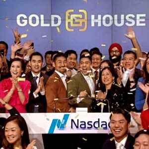 Brian Tee Instagram - Happy to kick off #AAPIheritagemonth ringing the closing bell @nasdaq with @goldhouseco and the #AAPI leaders of buiness and finance!!!