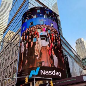 Brian Tee Instagram - Happy to kick off #AAPIheritagemonth ringing the closing bell @nasdaq with @goldhouseco and the #AAPI leaders of buiness and finance!!!