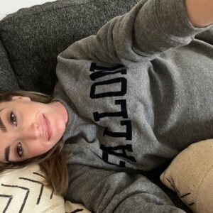 Brianne Howey Instagram - working / resting / nesting of late 🥰🎬🐣