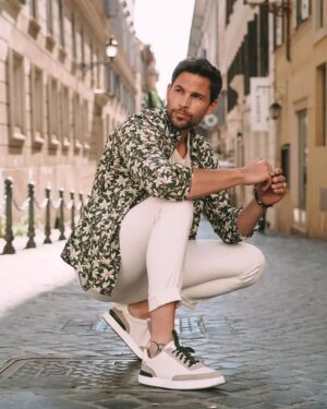 Brice Martinet Instagram - Daddy style! 😎

#campaign #moda #model #photography