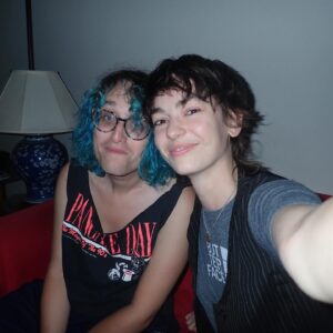 Brigette Lundy-Paine Instagram - jane and i pre and post the first time they showed me a cut of TV GLOW. movies out now. hehehehe!!!