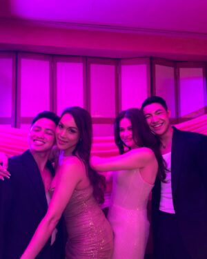 Brigiding Instagram - What a great time at #thebubblybash ❤️🤩 lovely moments spent with these amazing people! @beaalonzo @praybeytbenjamin @kaladkaren @darrenespanto @ilovekaye and the whole @bash.manila fam!

Thank you @niceprintphoto 📸