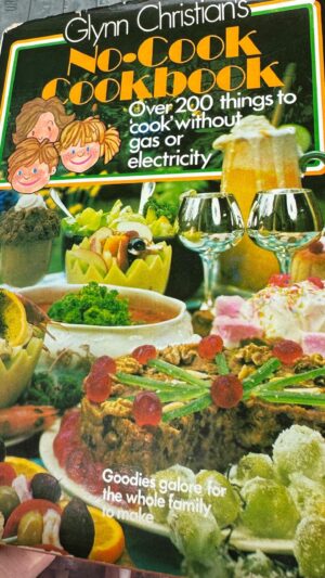 Briony May Williams Instagram - 1970s   gelatine   leftovers = Mouldy Old Salad…yes that is the actual name of the recipe!!! 🤣 Taken from the 1970s No-Cook Cookbook, this was an experience for sure, not one that I’ll be repeating…ever…but an experience nonetheless 🙈 

Comment below if you would try this! Feel free to send me any retro recipes find and want me to try!

#retrorecipes #vintage #vintagerecipes #oldschool #disgusting #homemade