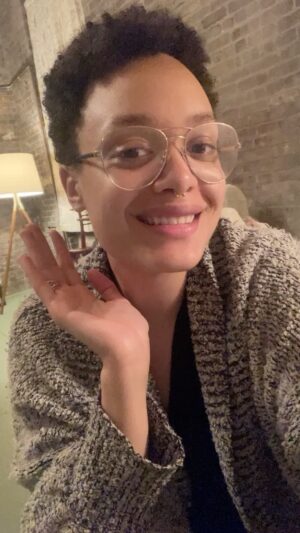 Britne Oldford Instagram - Hi cutiepatooties 😋
I am a real person. You are also real and lovely folks. The glam is for work, sometimes for kicks, and it’s really very fun most of the time. So yeah. Here I am being little ol’ me in my big happy bubble of Britne joy. Please don’t let social media take away your sparkle because it’s a bunch of hot nonsense. YOU ARE SO BEAUTIFUL. Okay? Okay bye 🤗💗🥰🥳😁