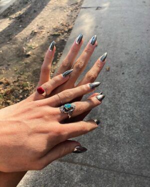 Britne Oldford Instagram - Pride hands