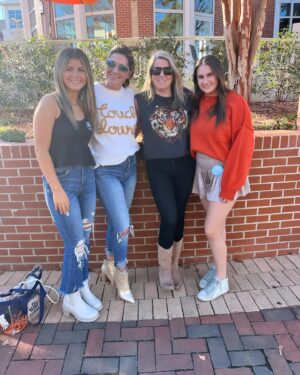 Brittany Wagner Instagram - On the Plains. 
#wareagle

👢/ sweater: @frontporchala