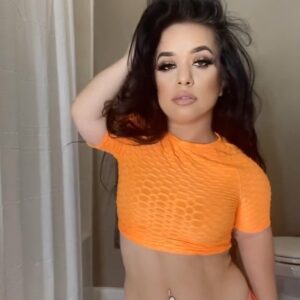 Brittney Guzman Instagram - Hi 😏