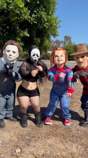Brittney Guzman Instagram - Spooky SZN 😂 
#halloween#michaelmyers#chucky#freddy#freddykrueger#spookyseason#reelsinstagram#reels#scary#scream