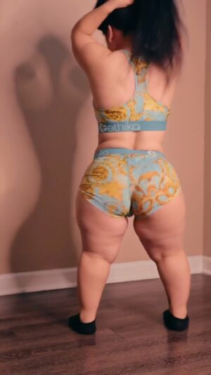 Brittney Guzman Instagram - It’s FREAKY 🤤 
 @iamcardib #reels#dance#cardib#cardi 
Set by @ethikagirls @rayandnite