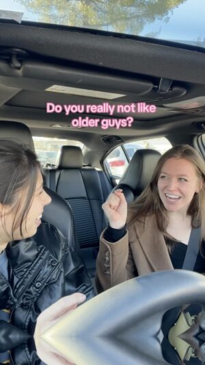 Brooke Alexx Instagram - “Younger Guys” is OUT NOW ❤️
.
#reaction #reactionvideos #singersongwriter #songwritersofinstagram #dating #cougar #youngerguys
