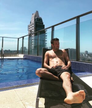 Bruno Heder Instagram - Na falta de praia, “piscinha amô” 😂
Quais os seus desejos para o ano que vem? Cuales son tus deseos para el año que viene?