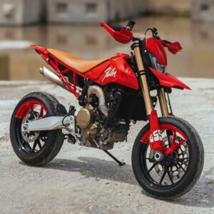 Bryan Fuller Instagram - HYPER MONO 659: World’s First (We Think) Ducati Hypermotard 698 Mono custom — by @fullermoto / @fullermotoshop! 

The first Hypermotard Mono to arrive in Georgia landed in the hands of none other than @fullermoto, who wasted no time in customizing it. 

“I just love taking what I feel the engineers and designers would have wanted the finished product to be and following through. It really is a beautiful meeting of modern running, electronics, and some old world custom to make it nasty!”

With builder thanks to @mountainmotorsports_ (dealer), @jmacsshack (upholsterer), in-house fabricators @delorean_kid and @thatalfaguy, and our friend @chastinbrand for the pinstriping and hand-lettering. 

Photos: @drewperlmutter. Full build story and gallery today on BikeBound.com! ⚡️Link in Bio⚡️
