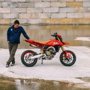 Bryan Fuller Instagram - HYPER MONO 659: World’s First (We Think) Ducati Hypermotard 698 Mono custom — by @fullermoto / @fullermotoshop! 

The first Hypermotard Mono to arrive in Georgia landed in the hands of none other than @fullermoto, who wasted no time in customizing it. 

“I just love taking what I feel the engineers and designers would have wanted the finished product to be and following through. It really is a beautiful meeting of modern running, electronics, and some old world custom to make it nasty!”

With builder thanks to @mountainmotorsports_ (dealer), @jmacsshack (upholsterer), in-house fabricators @delorean_kid and @thatalfaguy, and our friend @chastinbrand for the pinstriping and hand-lettering. 

Photos: @drewperlmutter. Full build story and gallery today on BikeBound.com! ⚡️Link in Bio⚡️