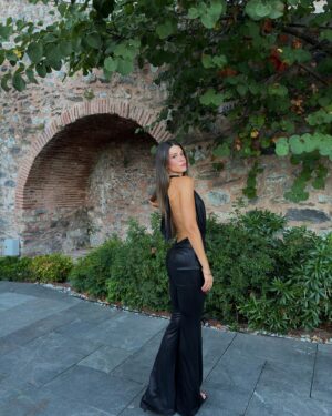 Buçe Buse Kahraman Instagram - 🖤