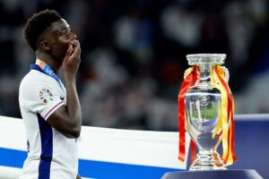 Bukayo Saka Instagram - It’s hard to put into words how I’m feeling right now. But to all the fans, thank you for your incredible support throughout the tournament. You followed us across Germany and showed us love every where we went. We really appreciate you. There’s no better feeling than playing for our country at these tournaments and it’s even more special playing with a group like this. We all believe we’re on the right track and we’ll get there together. Thank you all again and see you soon 🏴󠁧󠁢󠁥󠁮󠁧󠁿❤️