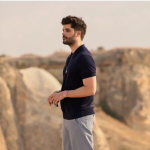 Burak Sergen Instagram - Siyah kalp 🖤 
Eylül’de Show tvde..
@showtv 
@siyahkalpdizi 
@timsandb
