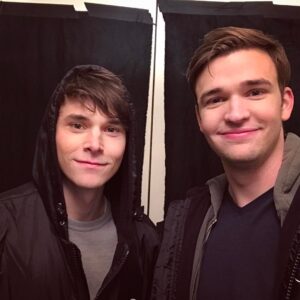 Burkely Duffield Instagram - Juuuuust a couple buddies hanging out on set 🤙 #btschillin #teamlukedon #🙂 @jonwhitesell