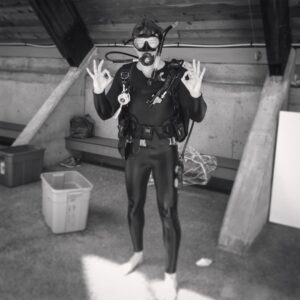 Burkely Duffield Instagram - Sunny Sunday Scuba Session ⚓️
#2ndlesson #👌🏻👌🏻 #snorkelemoji