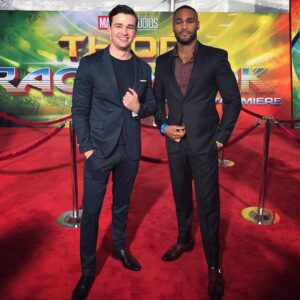 Burkely Duffield Instagram - What an AWEEESOME premiere tonight!! @marvel sure knows how to put on a show for these two life long fans!! #🙌 #thorragnarok #marvelpremiere #woohoo @jlpierre #boysdatenight #suittime🎩