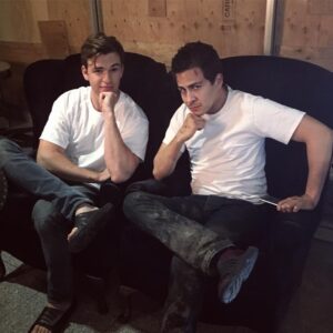 Burkely Duffield Instagram - Hanging out off-screen before we beat each other up on-screen 👊
#twins #thinkerpose🤔 #holdenandthe🔥 #btsseason2 #beyond @oicamacho