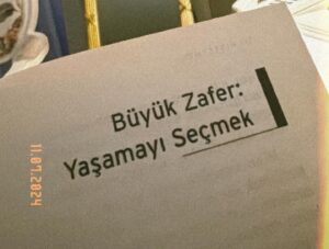 Buse Sinem İren Instagram - Evet, hazırsak tatil fotoları bombardımanına başlıyorum 😅