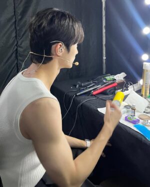 Byeon Woo-seok Instagram - 😶