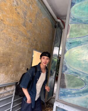Byeon Woo-seok Instagram - 😳